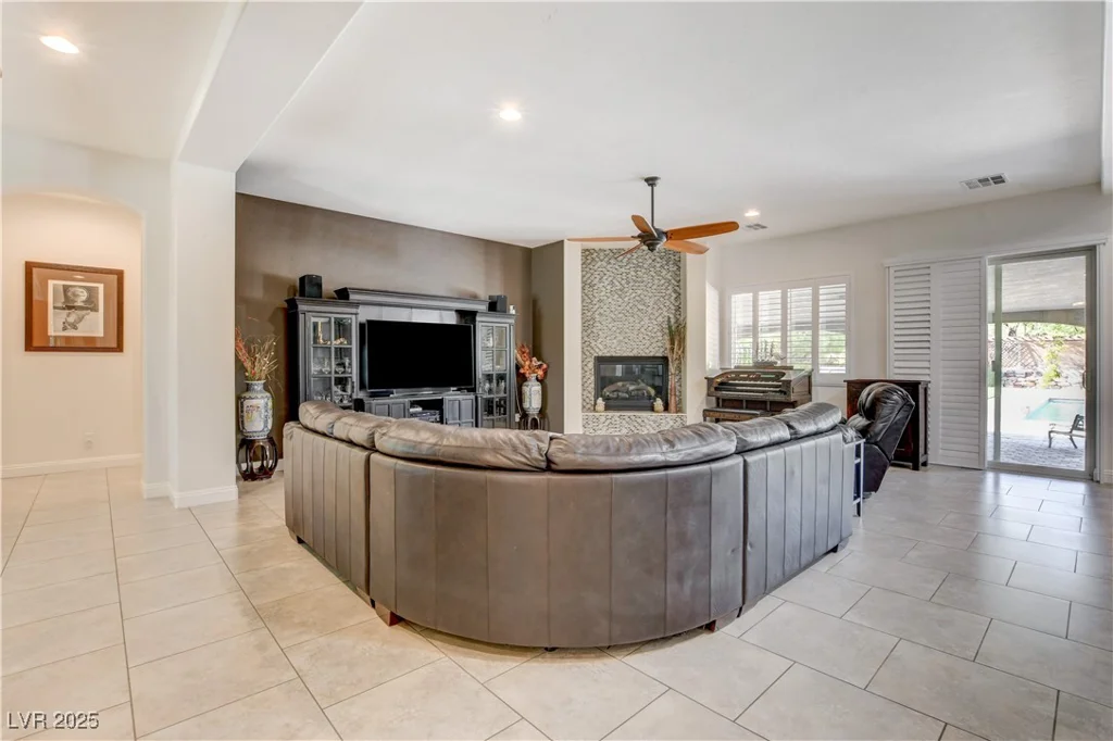 3518 Agate, Las Vegas, NV 89139