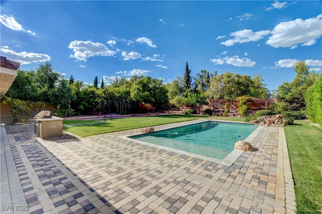 3518 Agate, Las Vegas, NV 89139