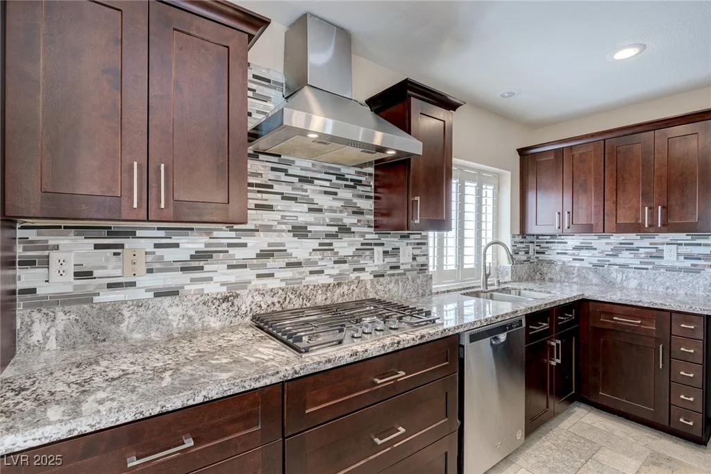 7905 Coral Point, Las Vegas, NV 89128