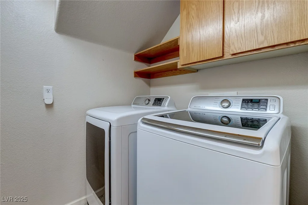 7905 Coral Point, Las Vegas, NV 89128