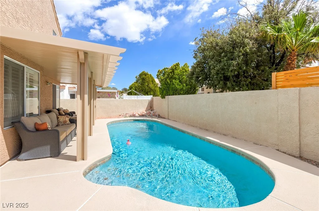 7905 Coral Point, Las Vegas, NV 89128