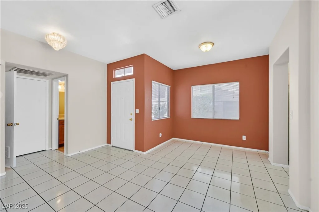 5331 Heatherbrook, Las Vegas, NV 89120