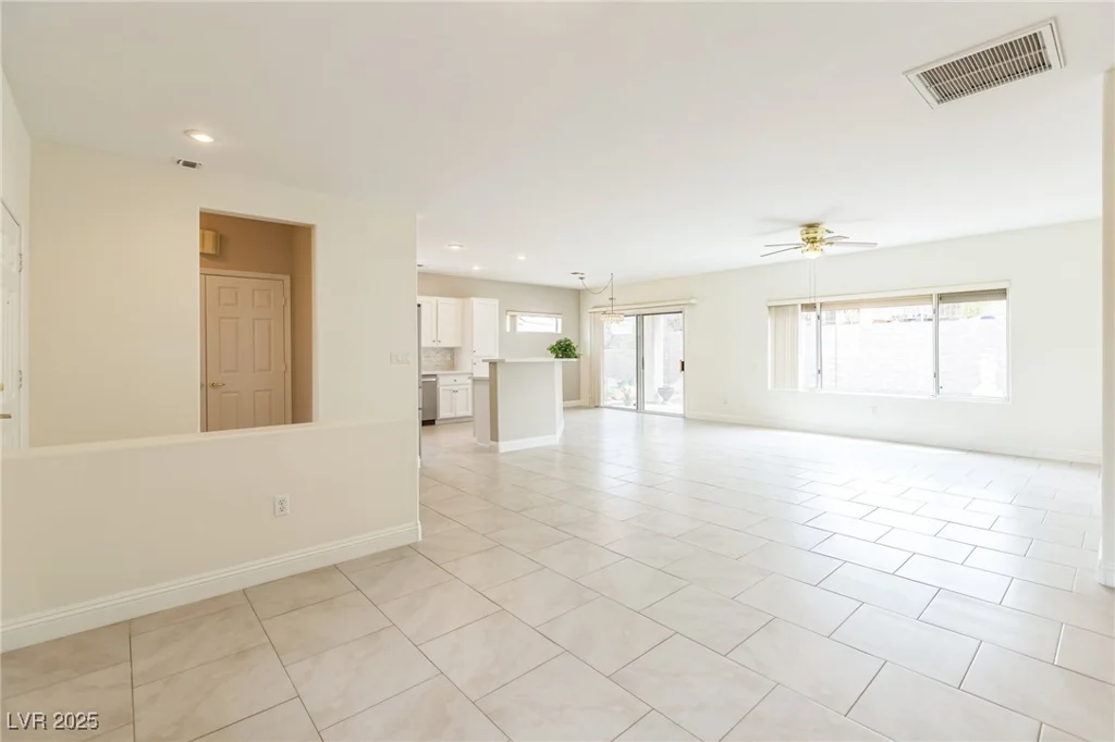 2605 Memphis, Henderson, NV 89052