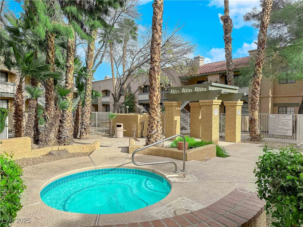 5170 Jones, Las Vegas, NV 89118