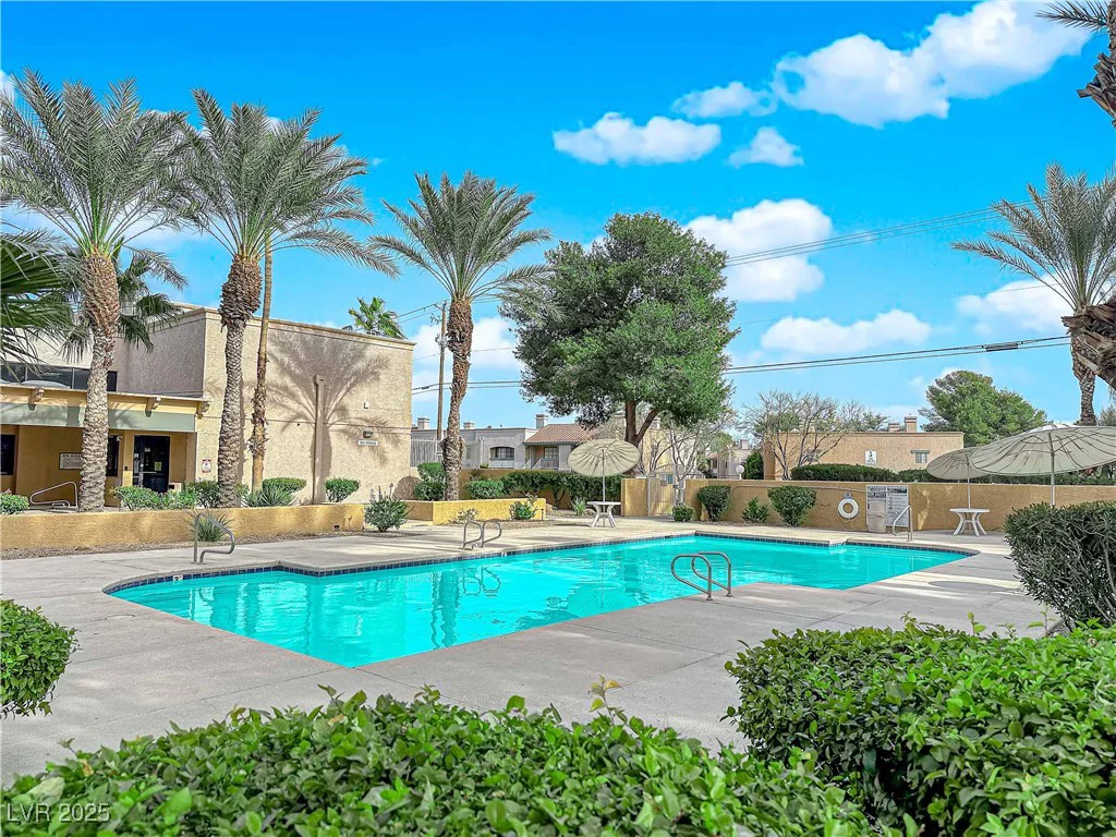 5170 Jones, Las Vegas, NV 89118