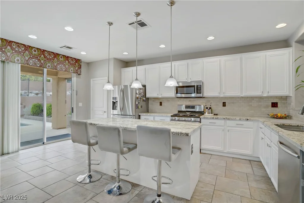 651 Penshaw Bridge, Las Vegas, NV 89178