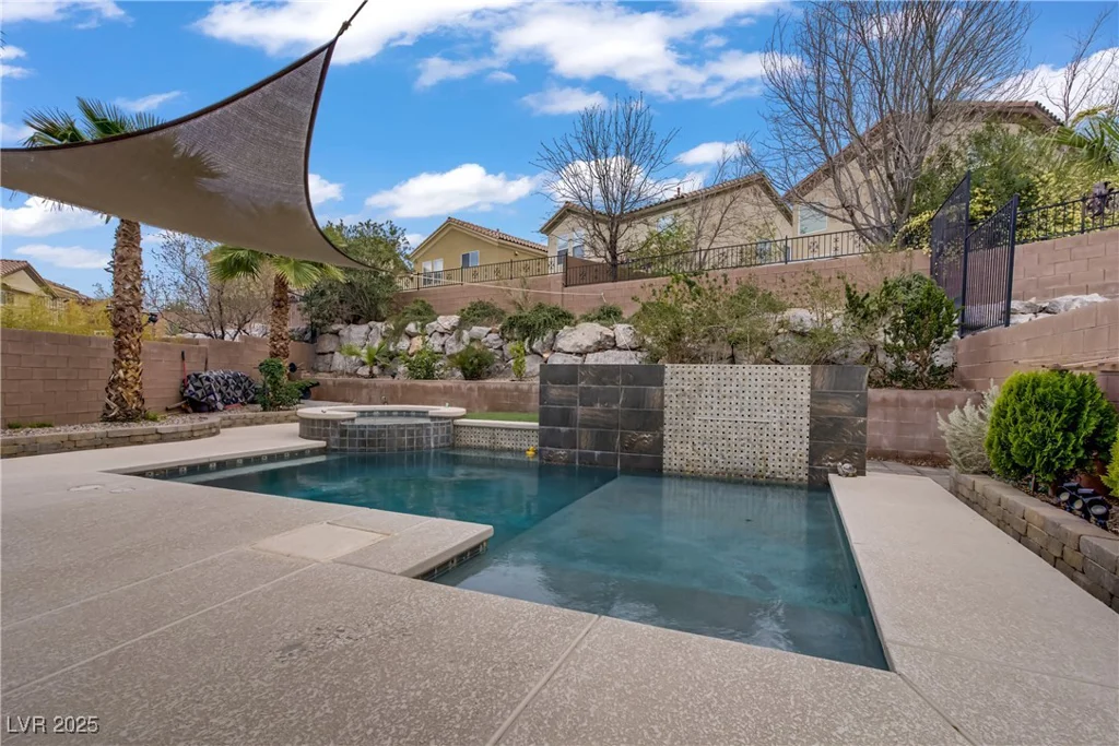 651 Penshaw Bridge, Las Vegas, NV 89178