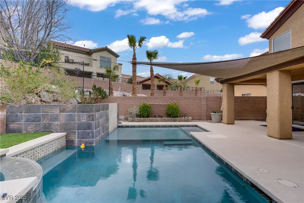 651 Penshaw Bridge, Las Vegas, NV 89178