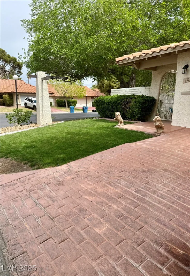 1801 Calle De Vega, Las Vegas, NV 89102