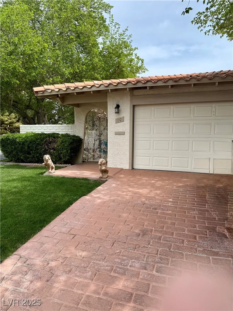 1801 Calle De Vega, Las Vegas, NV 89102