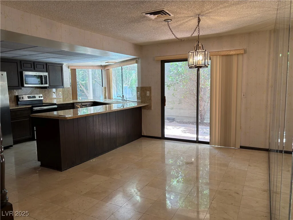 1801 Calle De Vega, Las Vegas, NV 89102