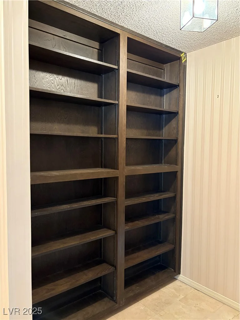 1801 Calle De Vega, Las Vegas, NV 89102