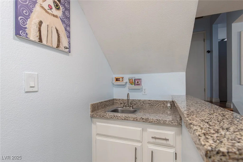 5010 Mick, Las Vegas, NV 89103