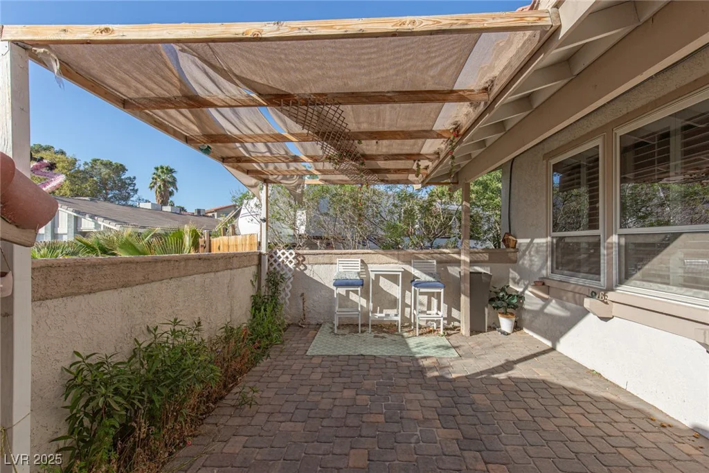 5010 Mick, Las Vegas, NV 89103