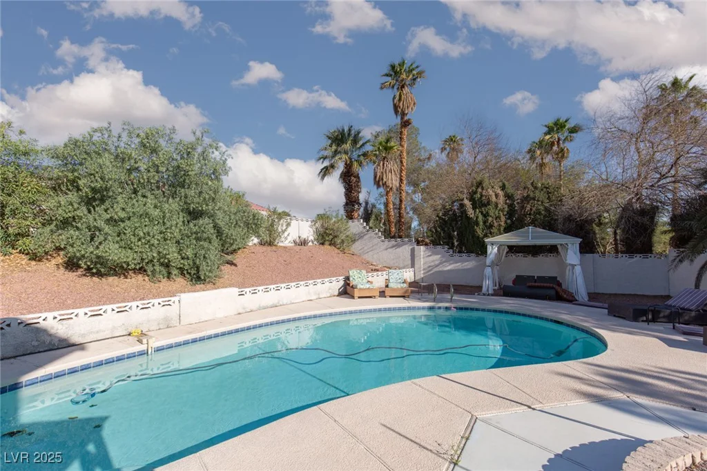 5010 Mick, Las Vegas, NV 89103