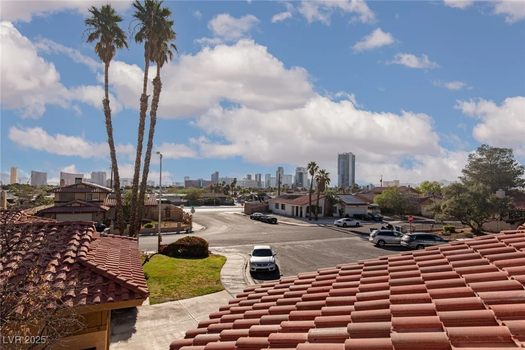 5010 Mick, Las Vegas, NV 89103