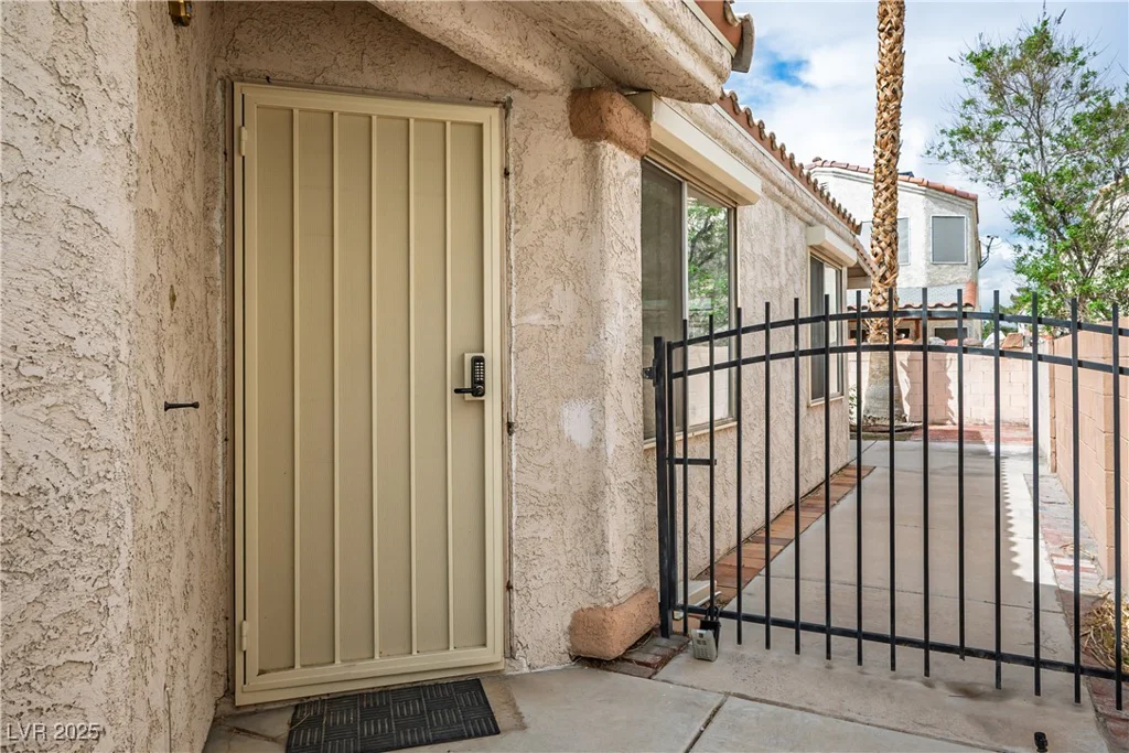 3934 Sir Payne, Las Vegas, NV 89104
