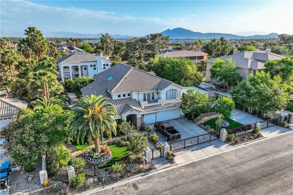 3560 Five Pennies, Las Vegas, NV 89120