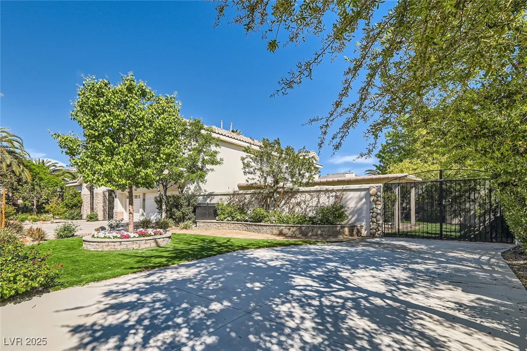 3560 Five Pennies, Las Vegas, NV 89120