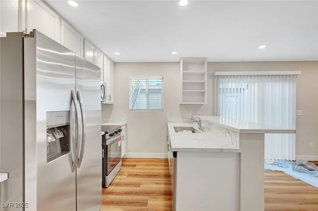 609 Greenbriar Townhouse, Las Vegas, NV 89121