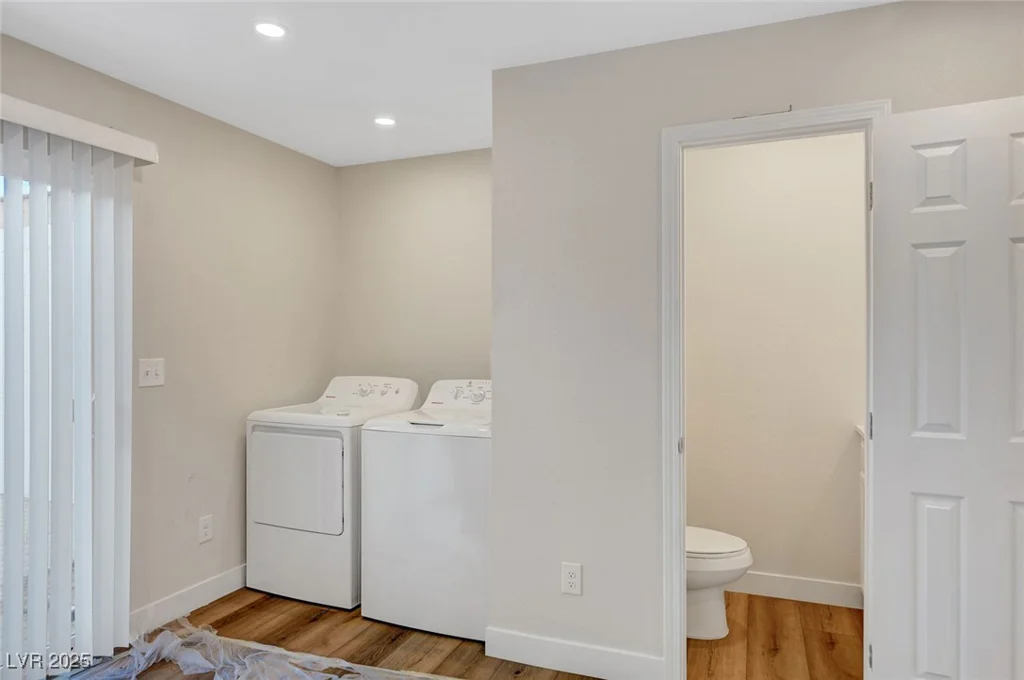 609 Greenbriar Townhouse, Las Vegas, NV 89121