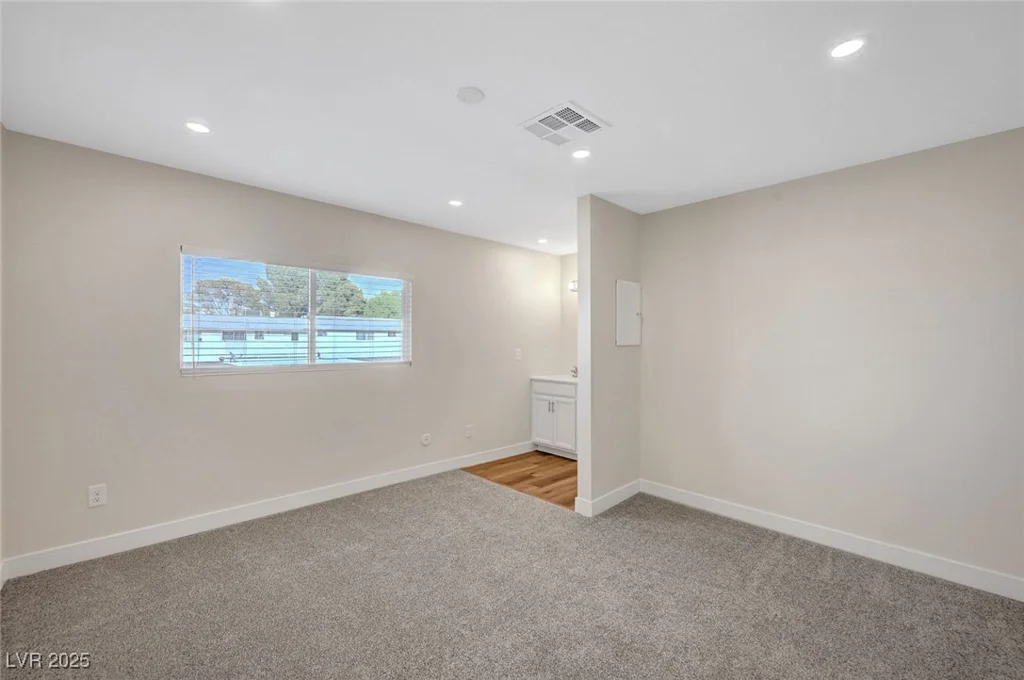 609 Greenbriar Townhouse, Las Vegas, NV 89121