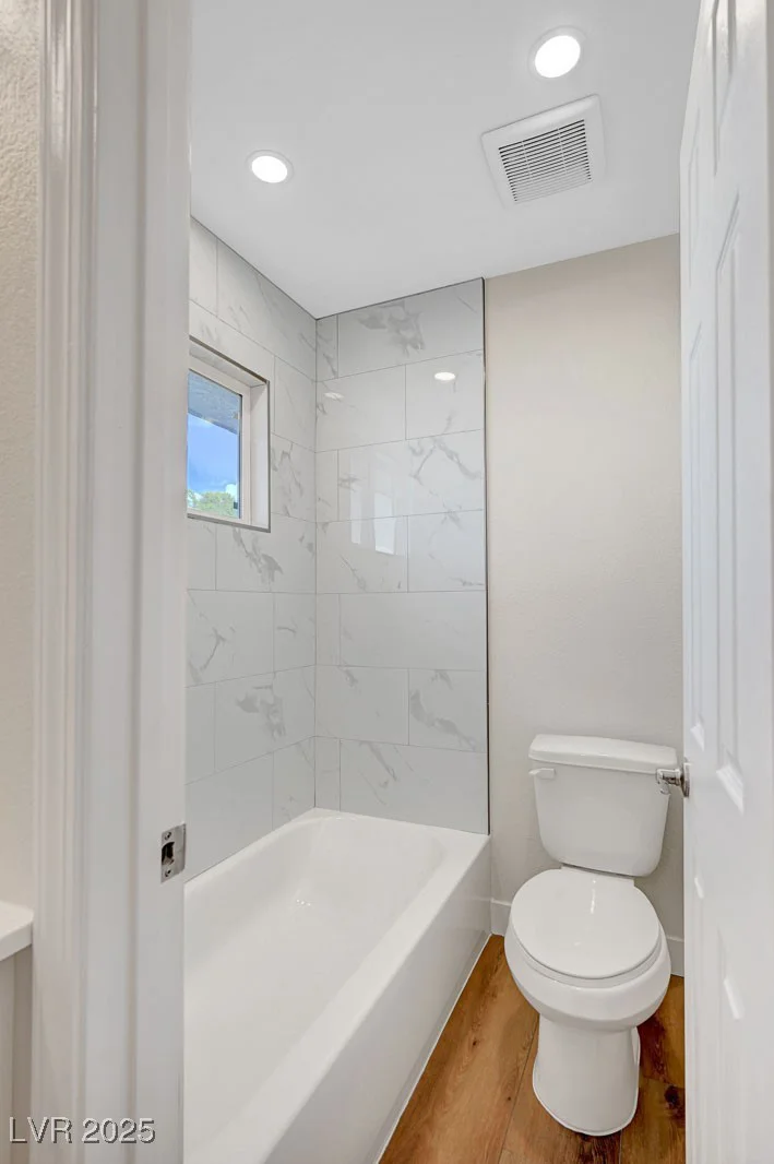 609 Greenbriar Townhouse, Las Vegas, NV 89121