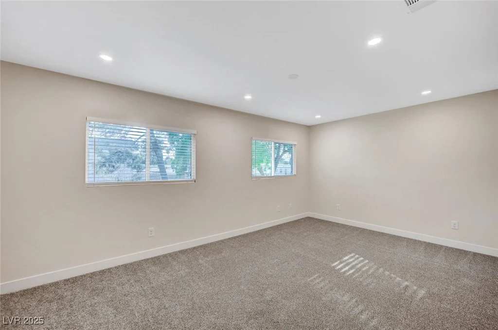 609 Greenbriar Townhouse, Las Vegas, NV 89121