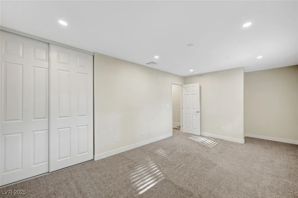 609 Greenbriar Townhouse, Las Vegas, NV 89121