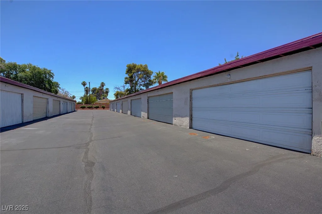 609 Greenbriar Townhouse, Las Vegas, NV 89121