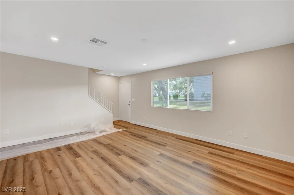 609 Greenbriar Townhouse, Las Vegas, NV 89121