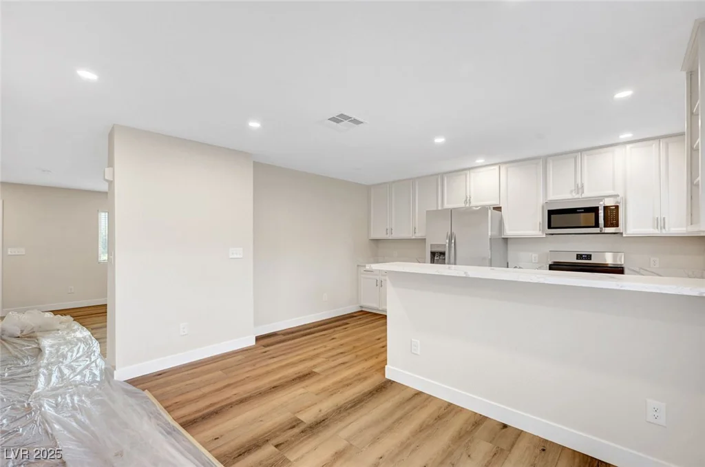 609 Greenbriar Townhouse, Las Vegas, NV 89121