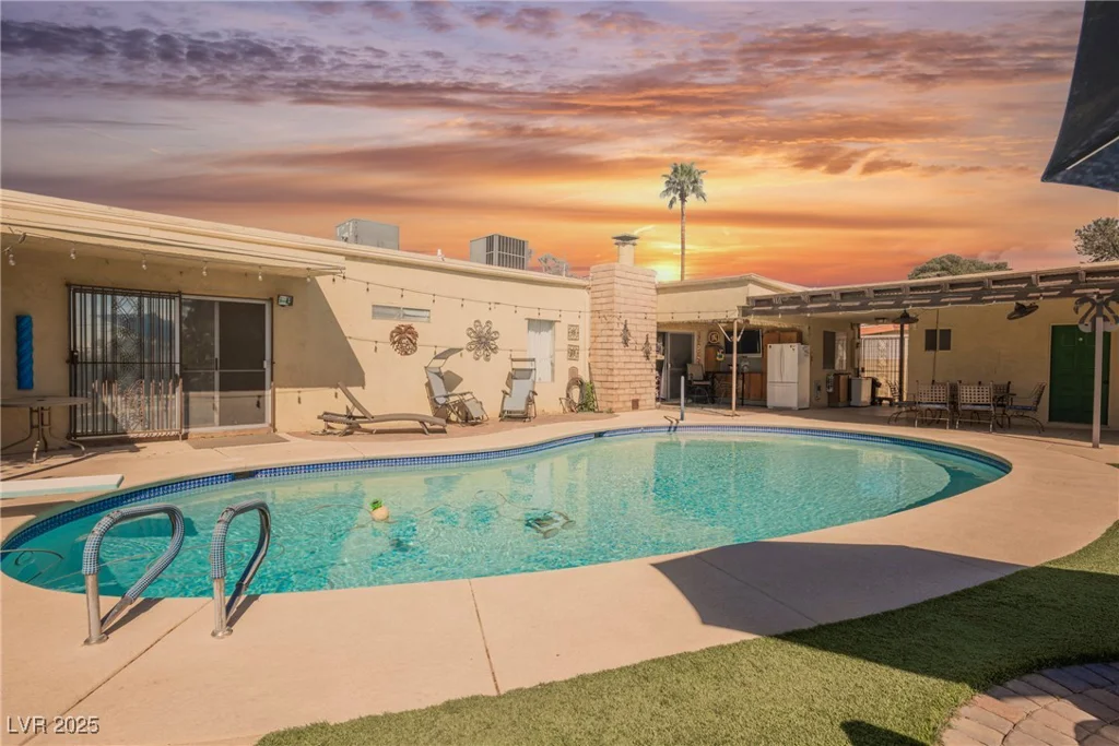 1709 Chapman, Las Vegas, NV 89104