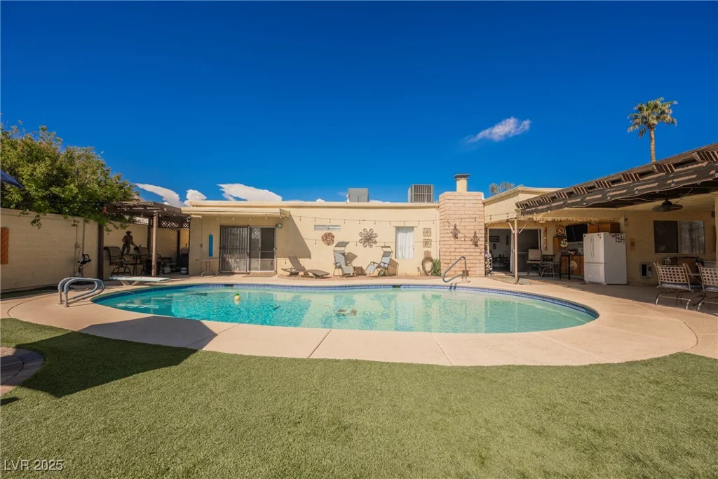 1709 Chapman, Las Vegas, NV 89104