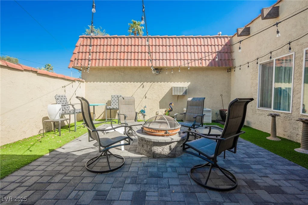 1709 Chapman, Las Vegas, NV 89104
