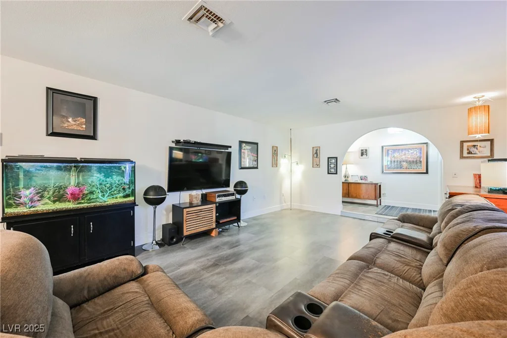1709 Chapman, Las Vegas, NV 89104