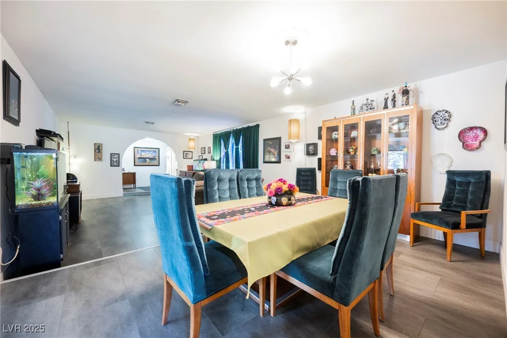 1709 Chapman, Las Vegas, NV 89104