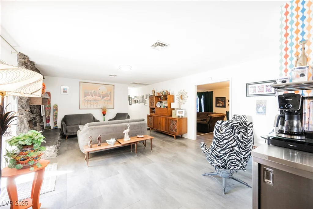 1709 Chapman, Las Vegas, NV 89104