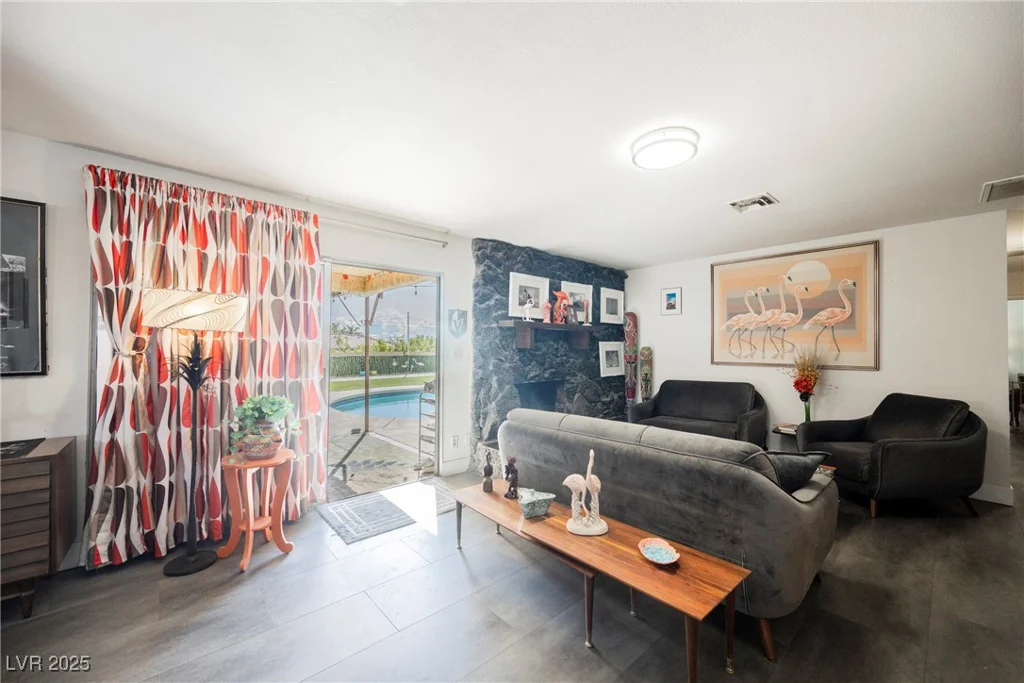1709 Chapman, Las Vegas, NV 89104