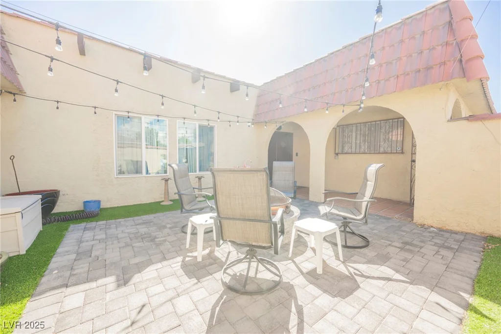 1709 Chapman, Las Vegas, NV 89104