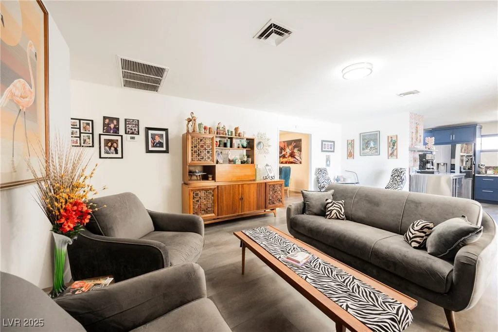 1709 Chapman, Las Vegas, NV 89104