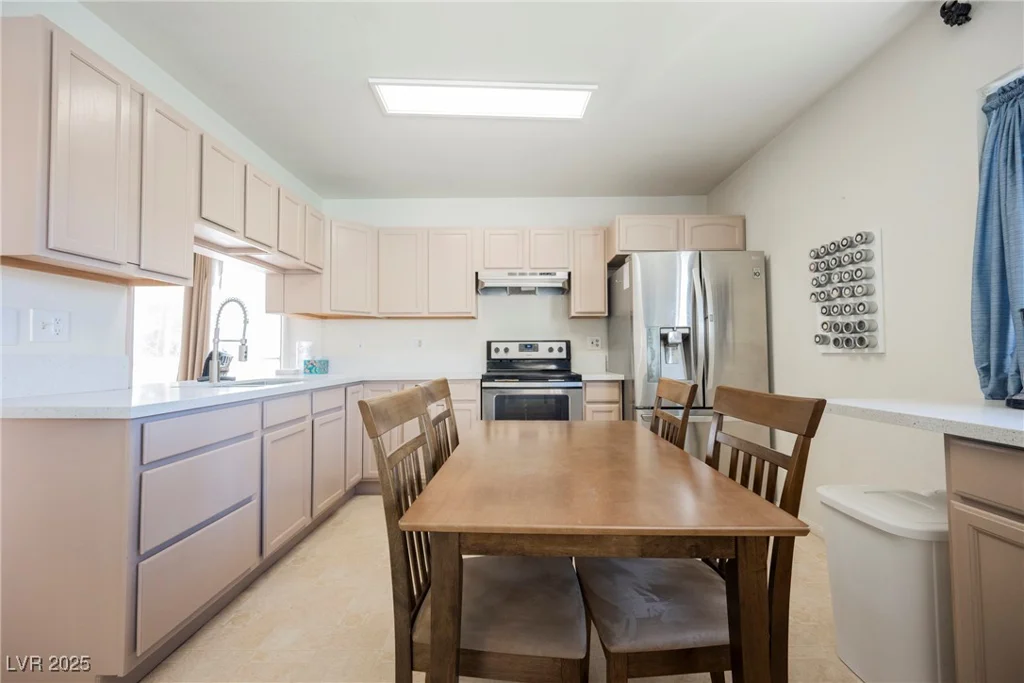 1709 Chapman, Las Vegas, NV 89104