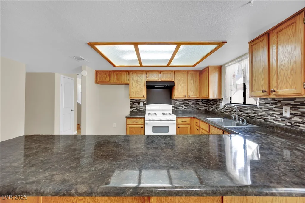 5845 Killala, Las Vegas, NV 89110