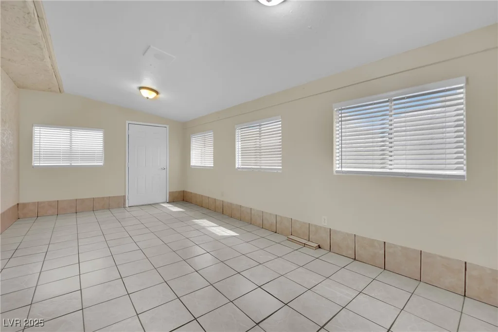 5845 Killala, Las Vegas, NV 89110