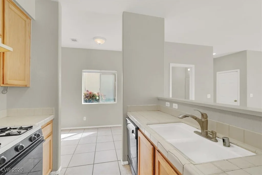 1405 Sycamore Spring, Las Vegas, NV 89128