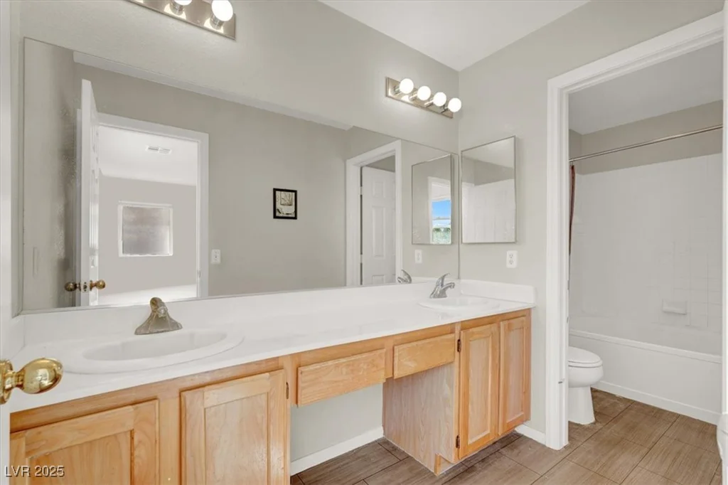 1405 Sycamore Spring, Las Vegas, NV 89128