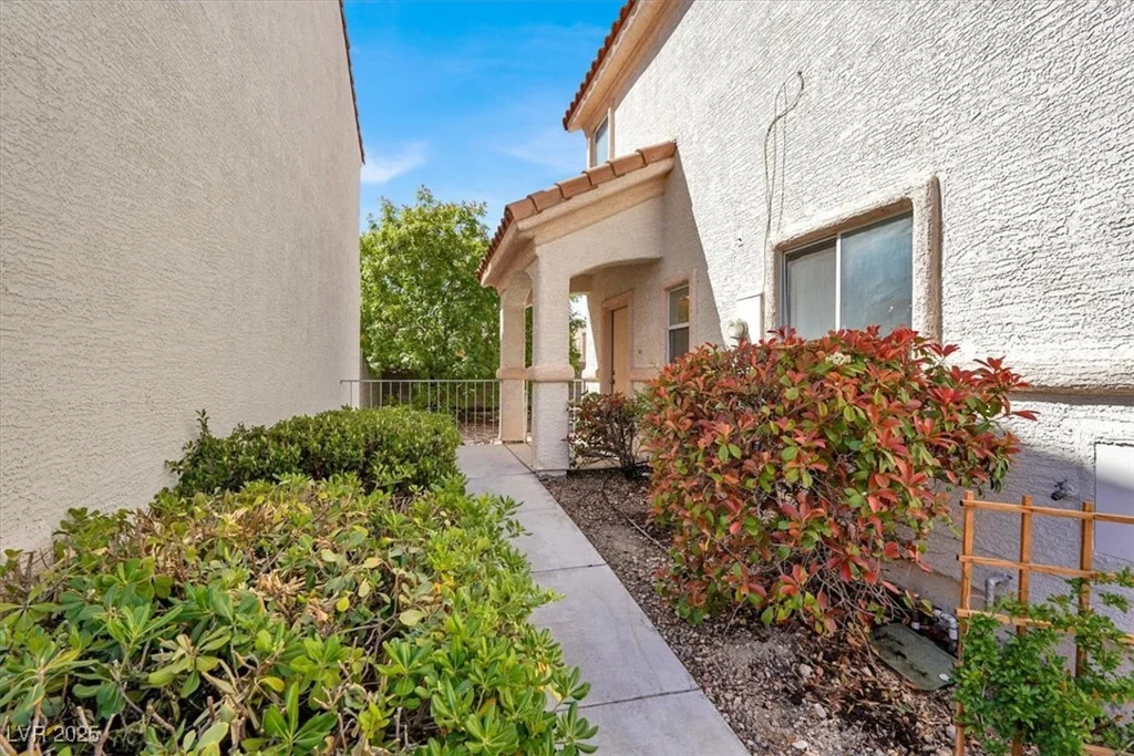 1405 Sycamore Spring, Las Vegas, NV 89128