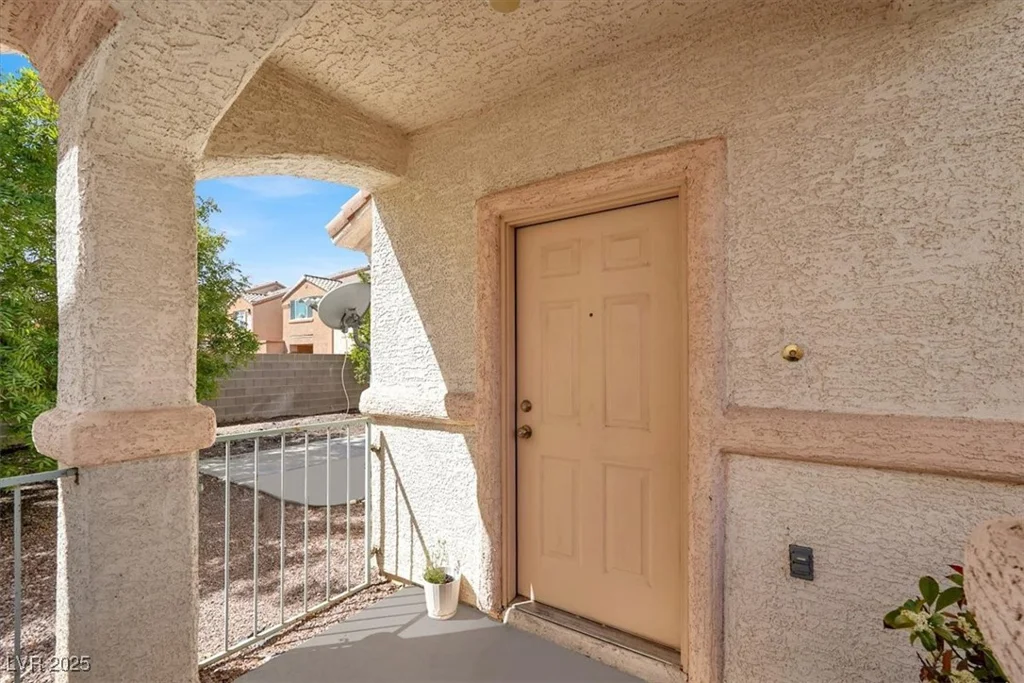1405 Sycamore Spring, Las Vegas, NV 89128