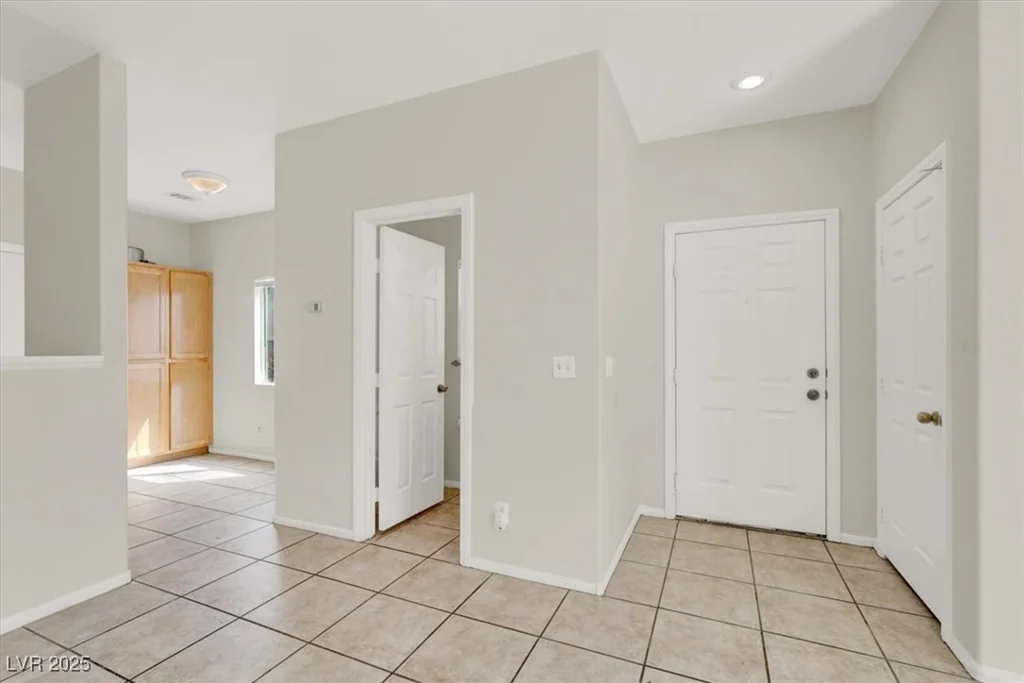 1405 Sycamore Spring, Las Vegas, NV 89128