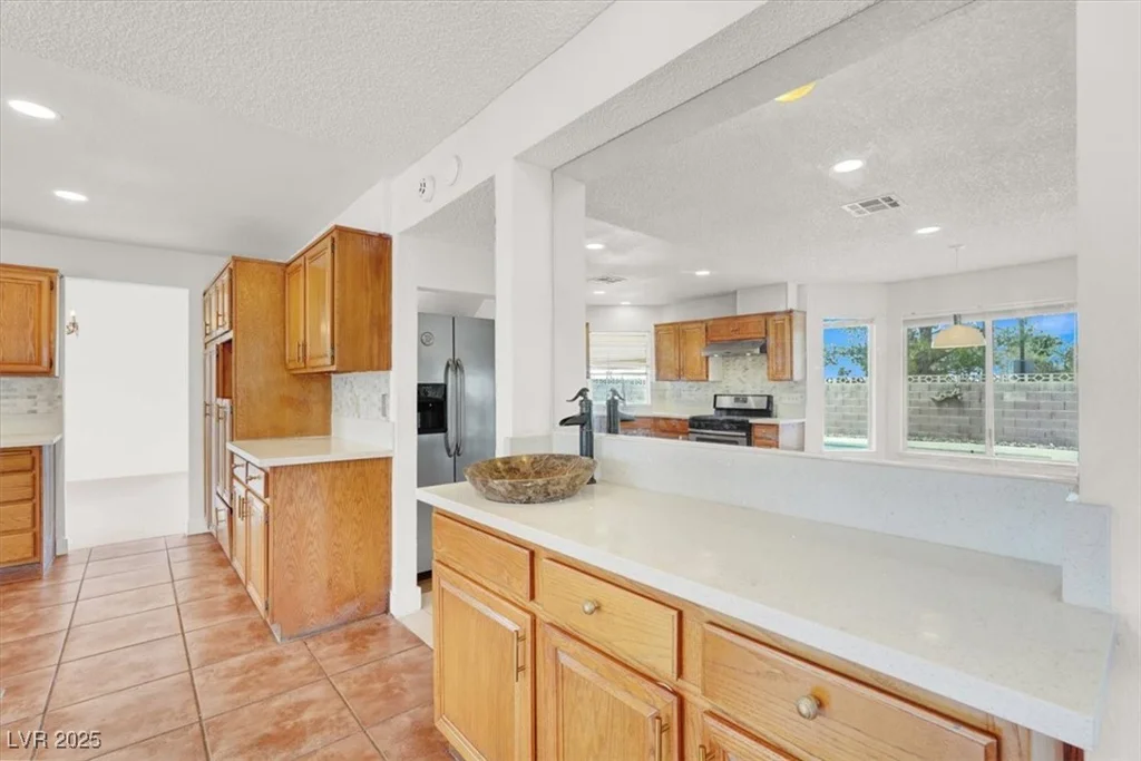 8600 Soneto, Las Vegas, NV 89117